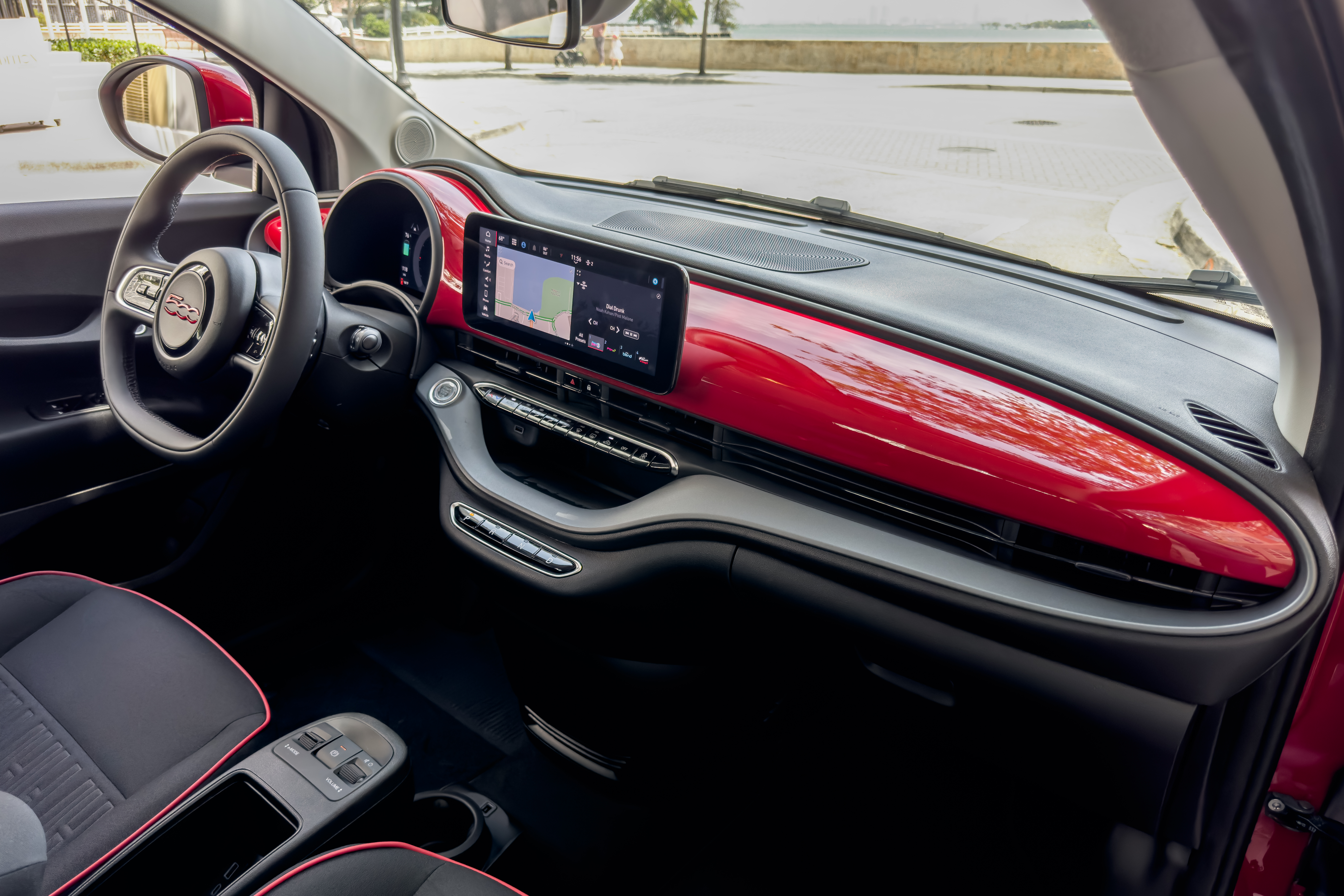 fiat 500e 2024 11 interior front row jpg? i=AA