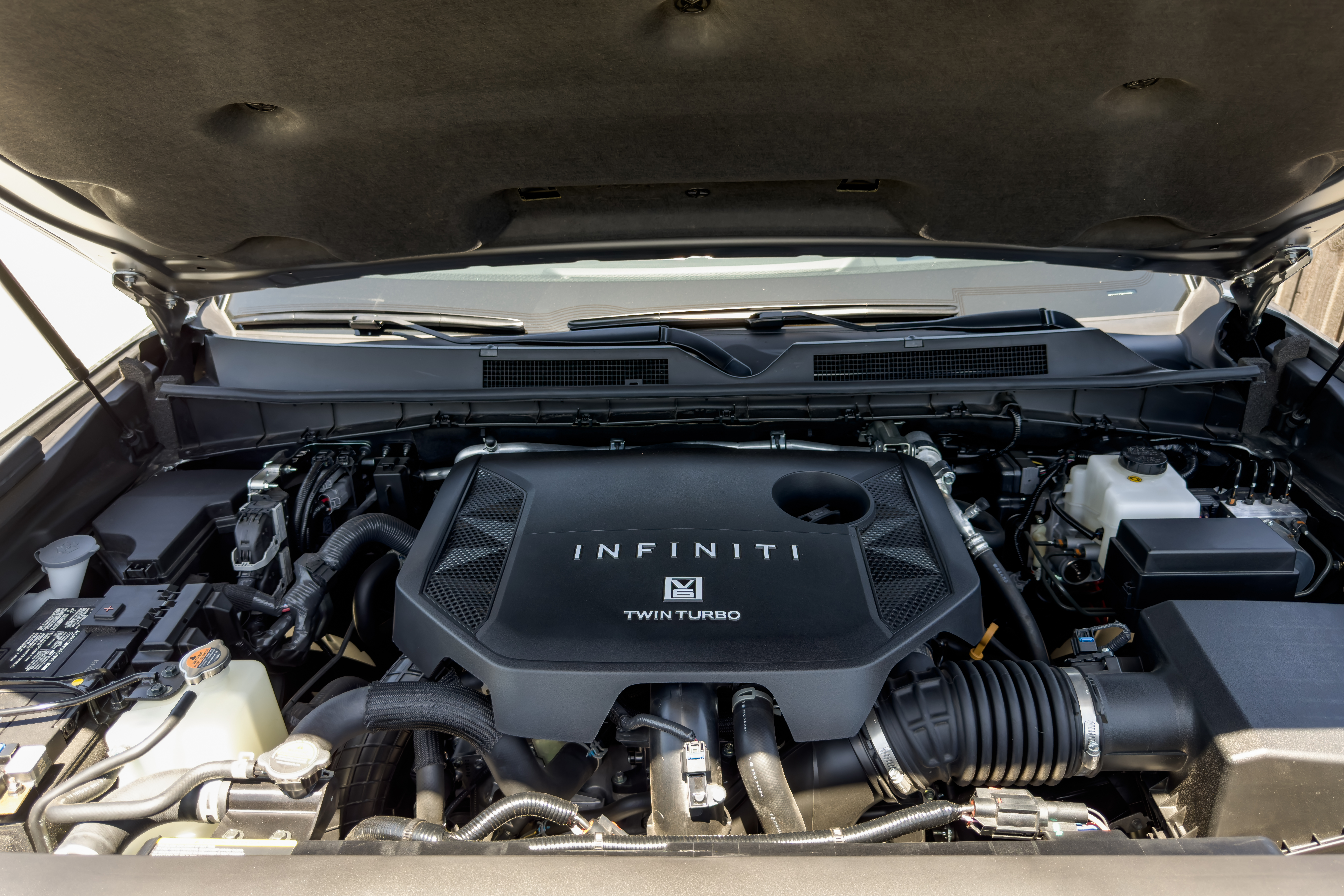 infiniti qx80 autograph 2025 11 interior engine jpg? i=AA