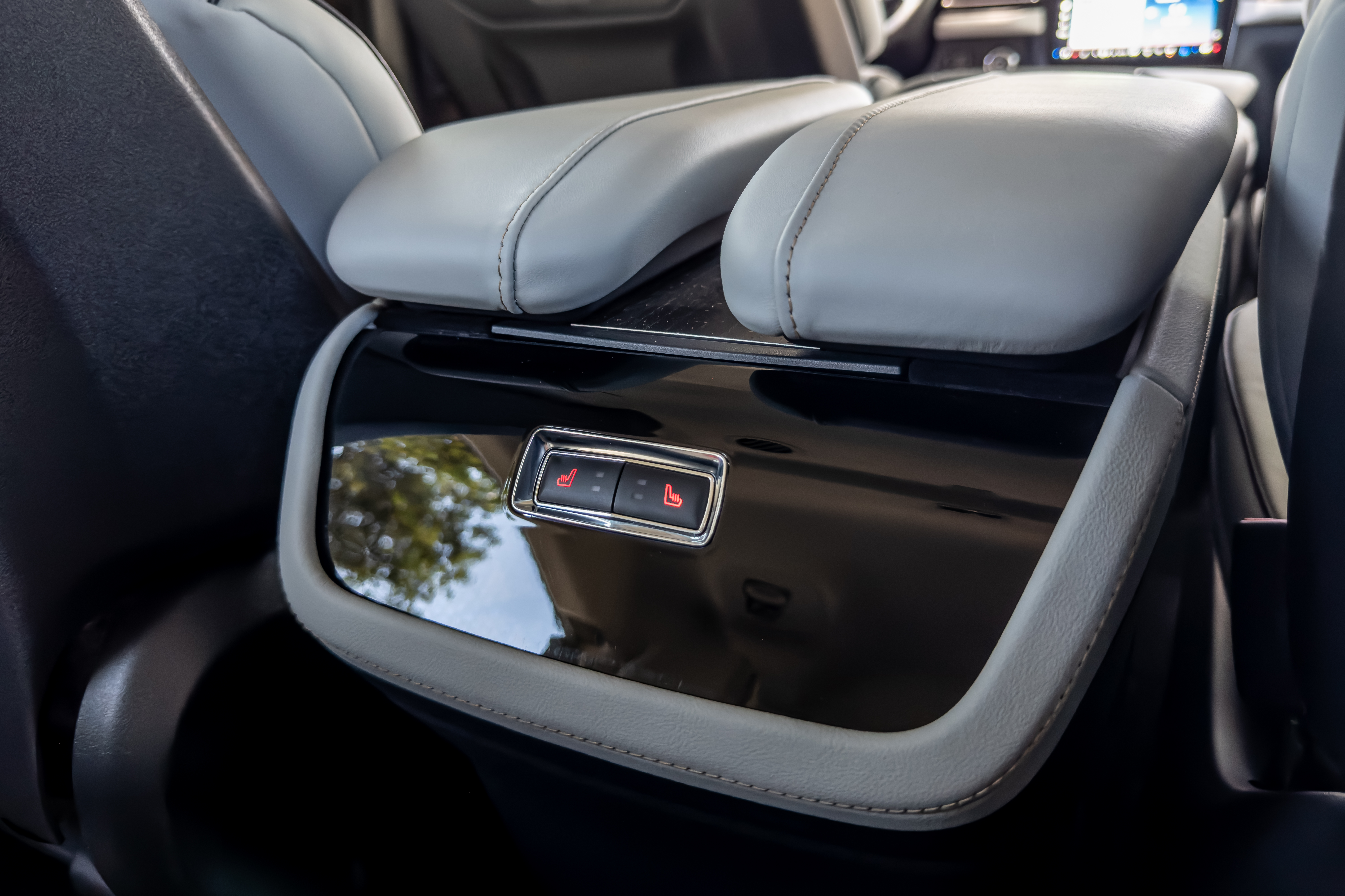 lincoln navigator 2025 35 interior third row jpg