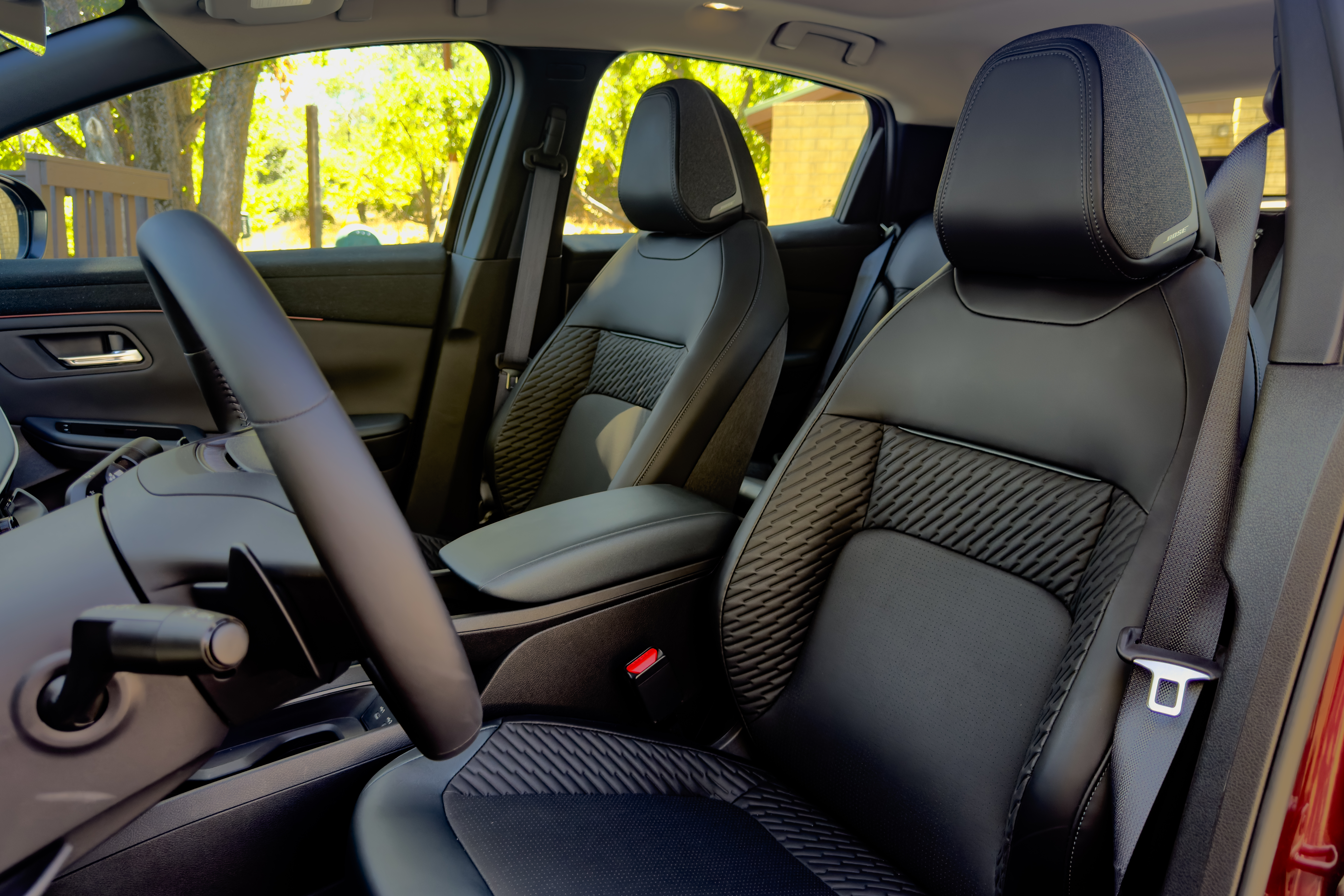 nissan leaf 2026 18 interior front row seat jpg