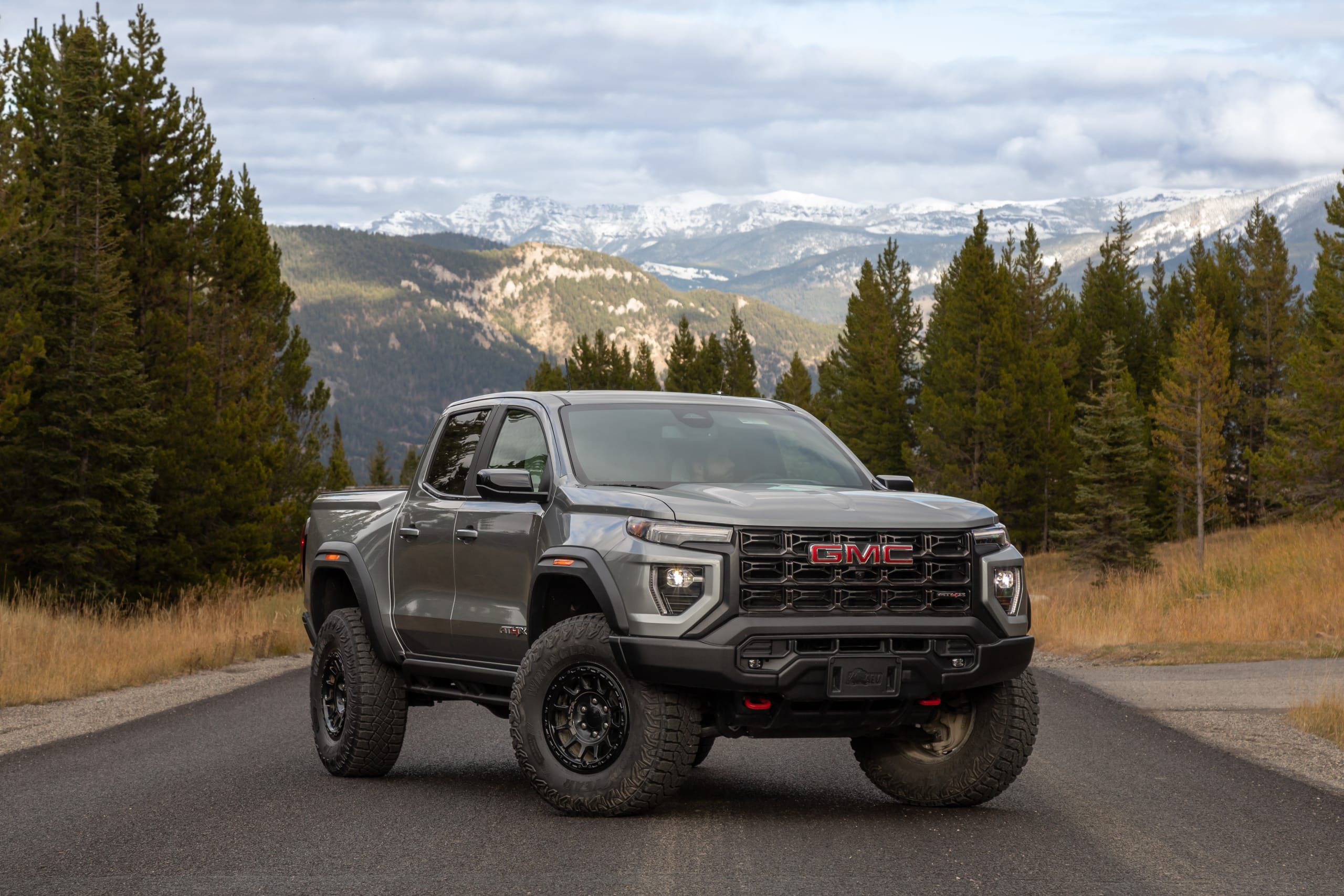 2025 GMC Canyon Specs, Price, MPG & Reviews