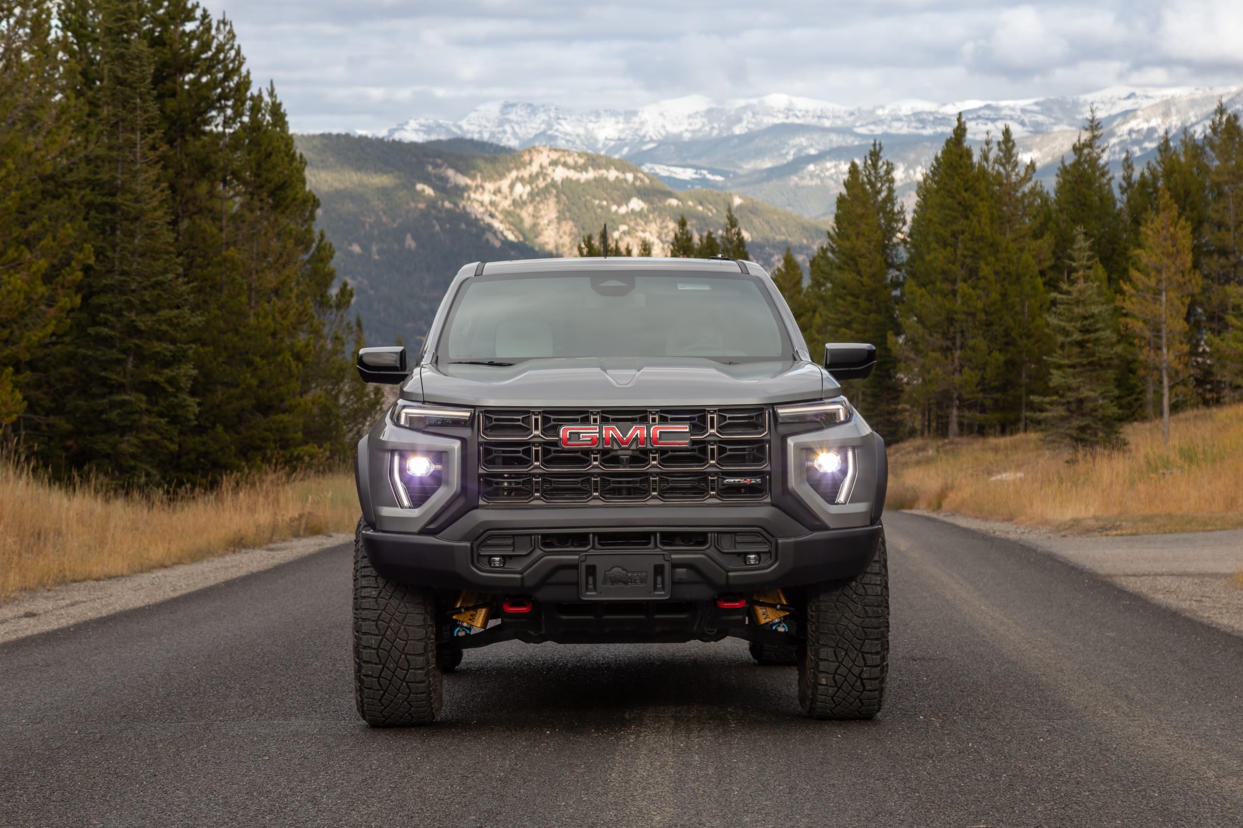 OffRoading in the 2024 GMC Canyon AT4X AEV Edition and 2023 GMC Canyon