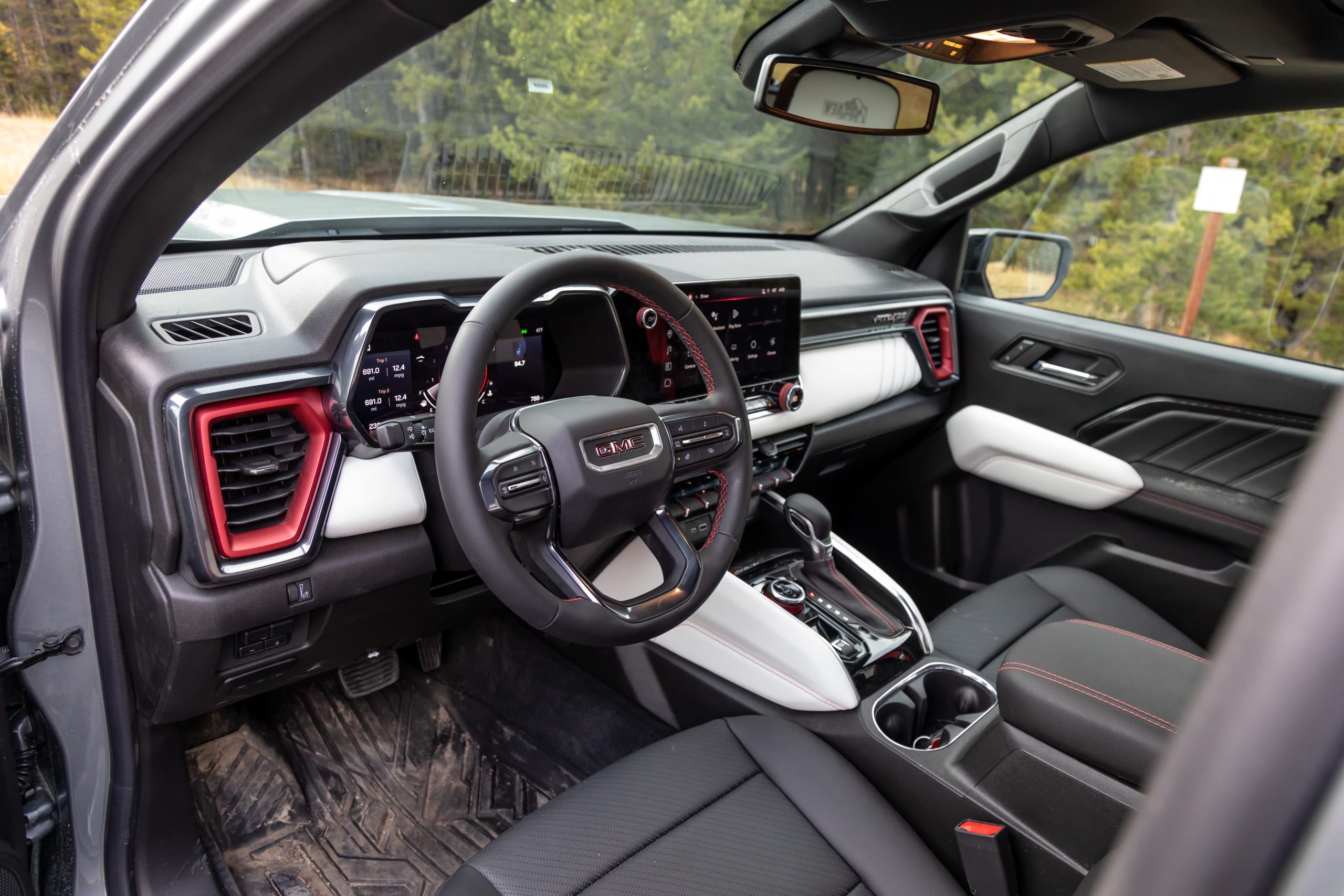 OffRoading in the 2024 GMC Canyon AT4X AEV Edition and 2023 GMC Canyon