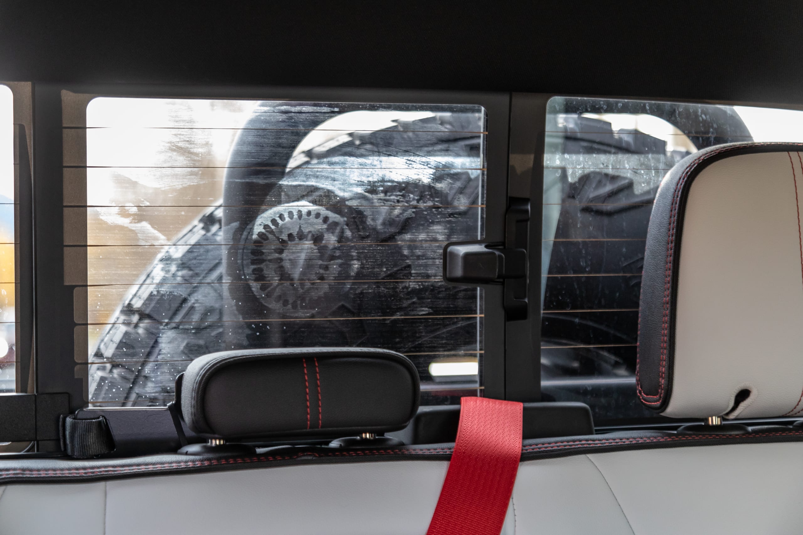 2025 GMC Canyon Specs, Price, MPG & Reviews