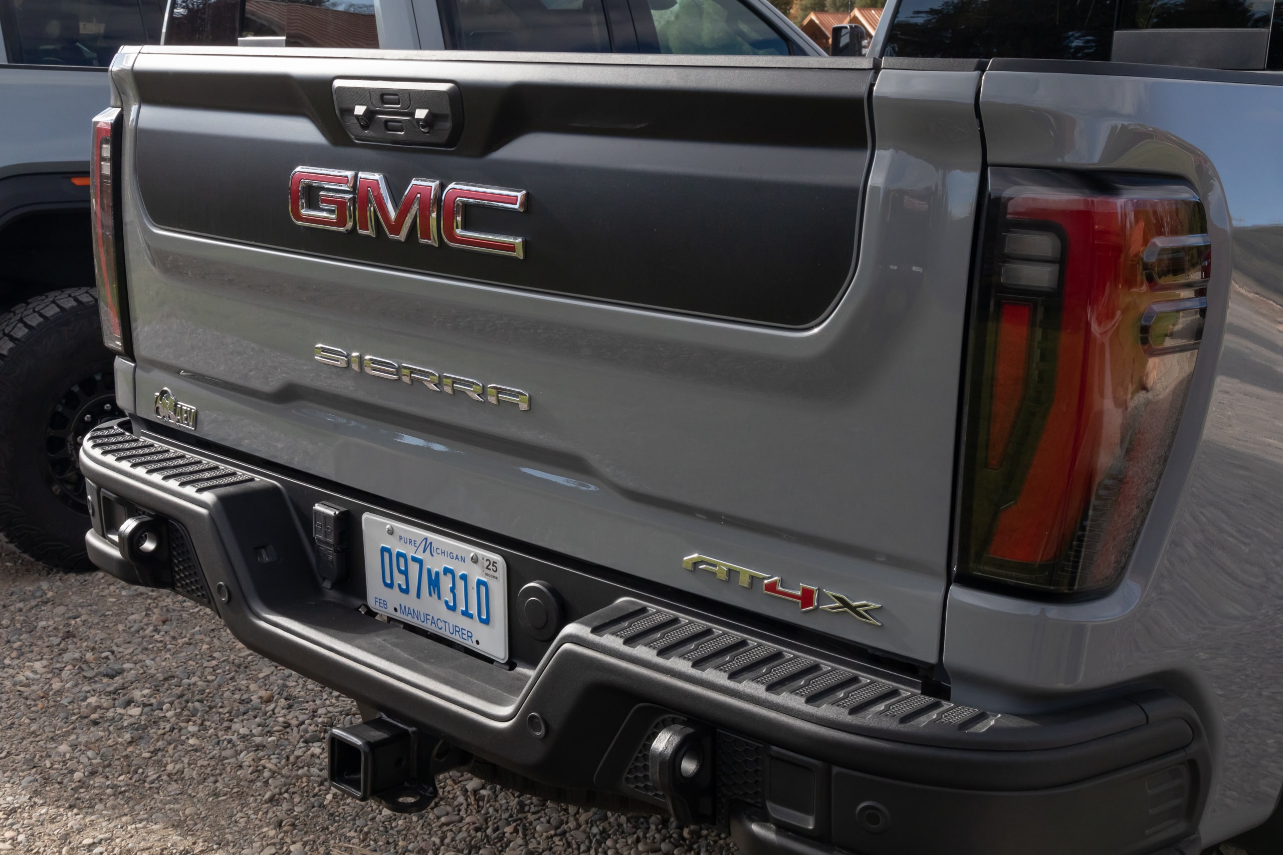 2025 GMC Sierra HD AT4X AEV Edition Too Big to Trail?