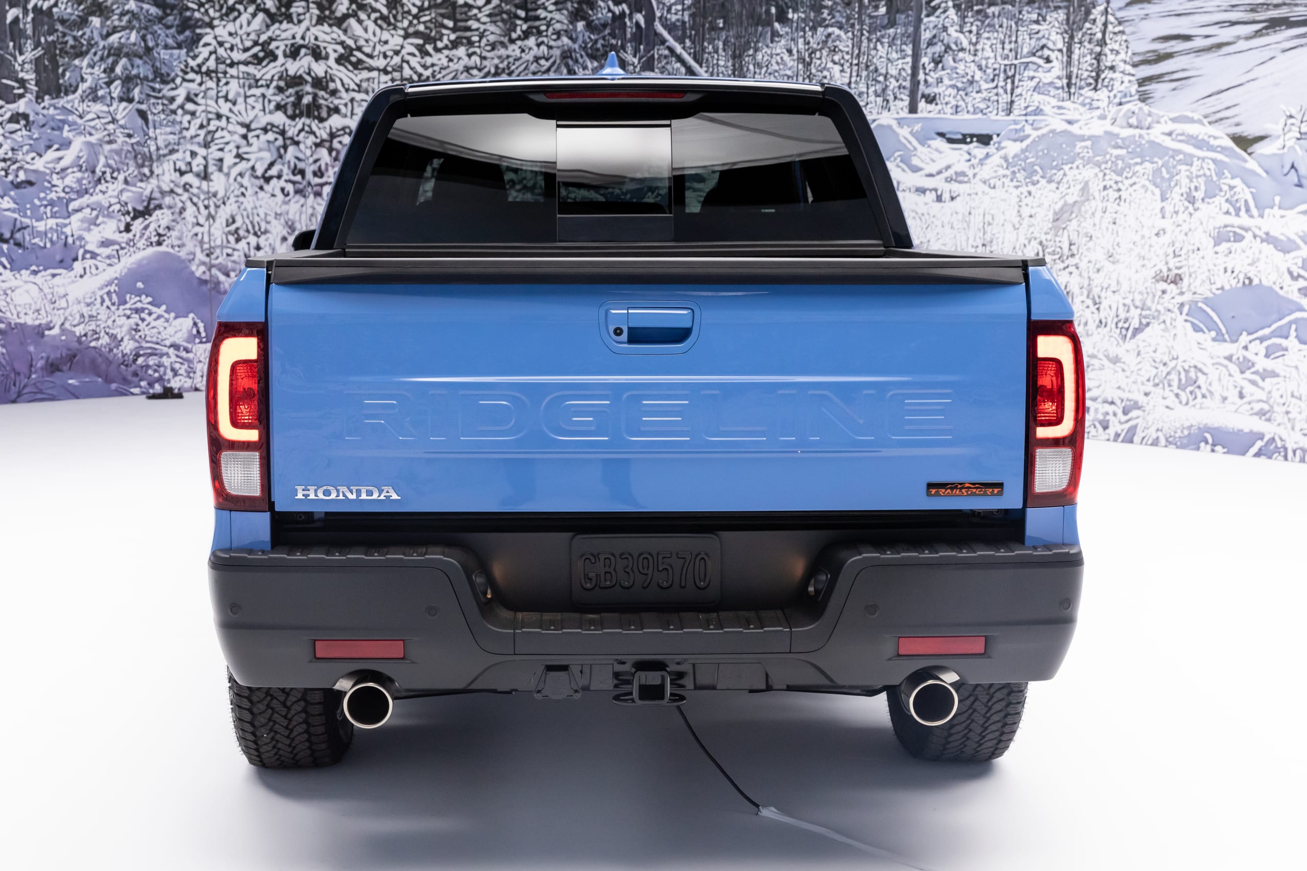 honda ridgeline trailsport 2024 06 exterior rear 4742268e6de jpg? i=AA