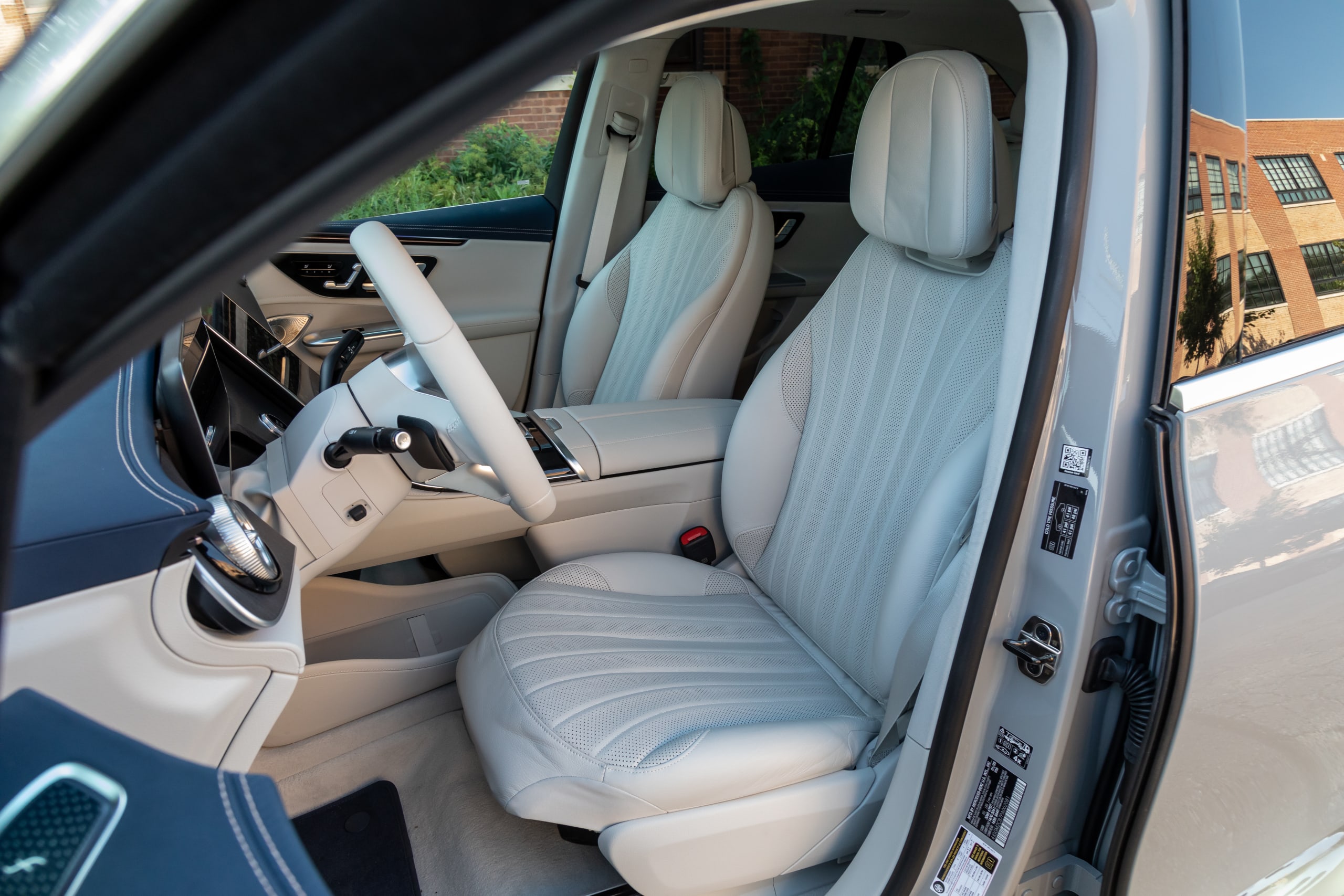 mercedes benz eqe 500 suv 2023 22 interior front row seat 4753364b7c2 jpg? i=AA